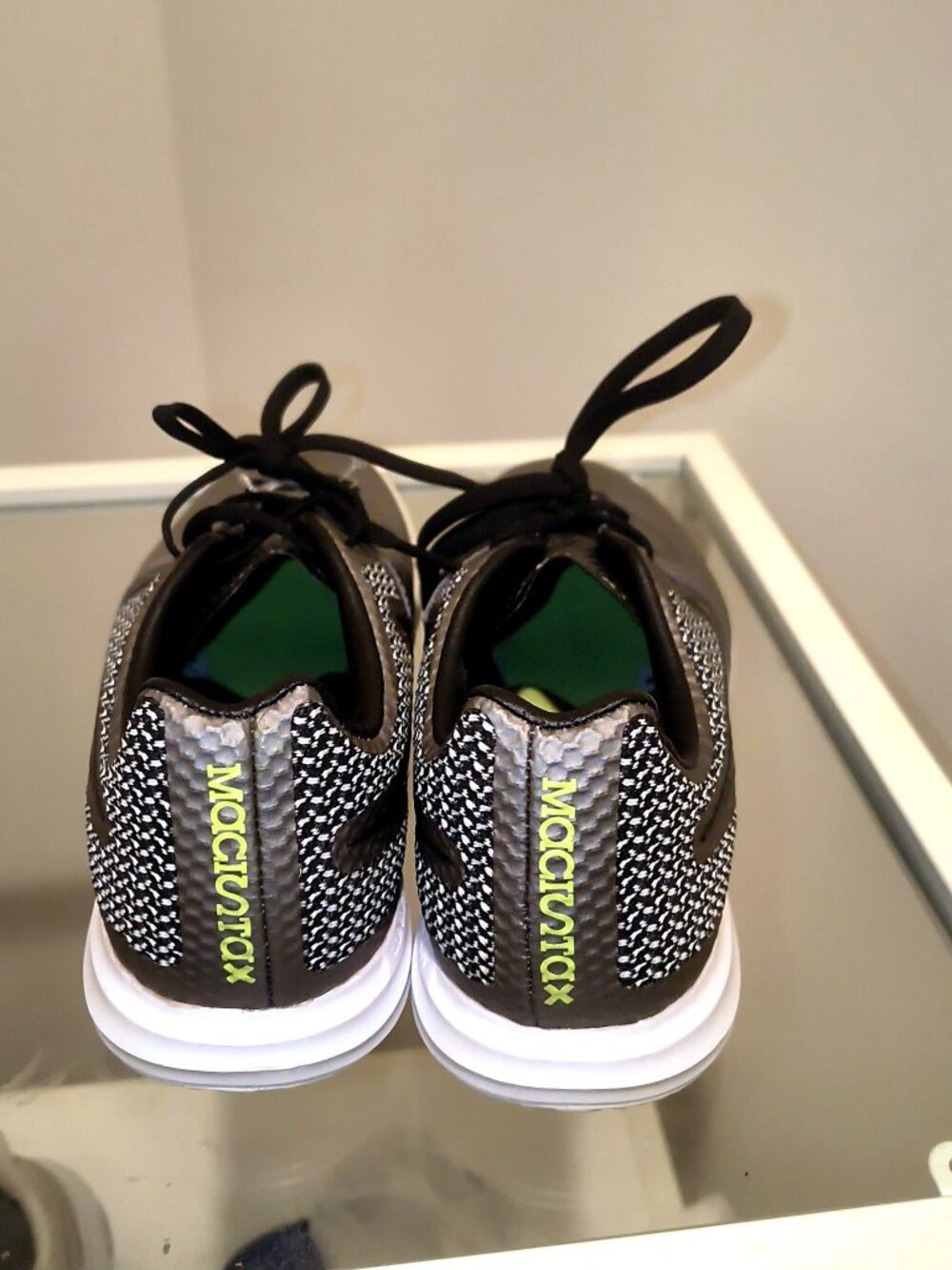 Nike MagistaX Finale IC Indoor Soccer Shoes Black Men's 6